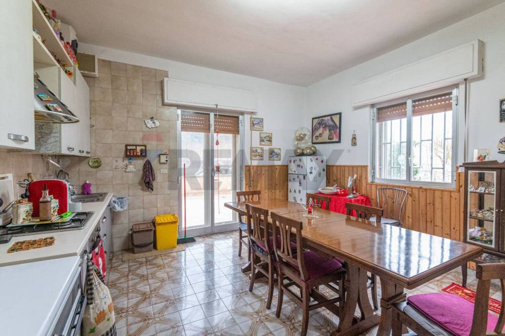 casa indipendente in vendita a Ragusa in zona Marina