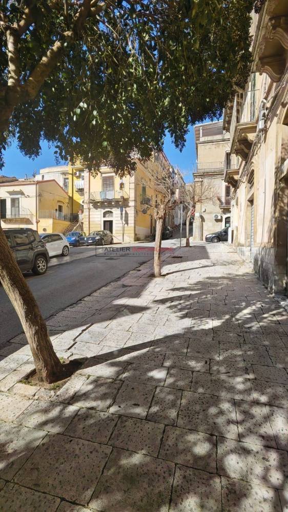 casa indipendente in vendita a Ragusa in zona Ragusa Centro