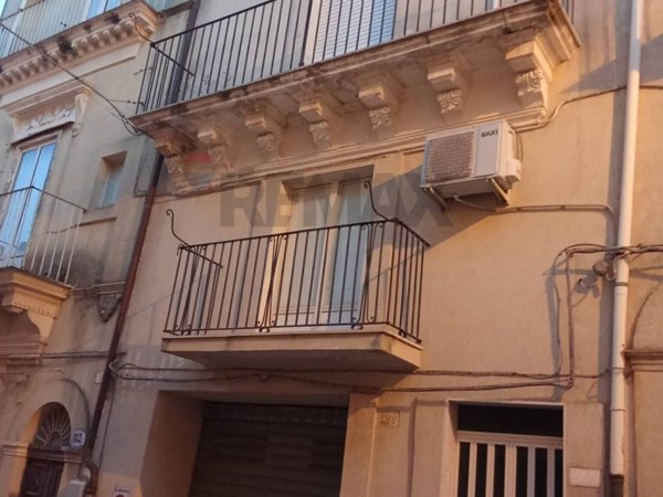 casa indipendente in vendita a Ragusa in zona Ragusa Centro