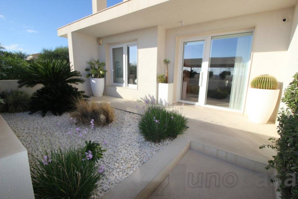 casa indipendente in vendita a Ragusa in zona Marina