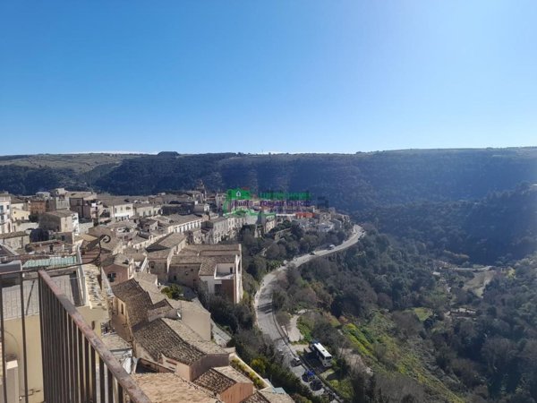 appartamento in vendita a Ragusa in zona Ibla