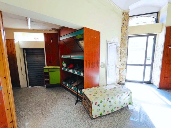 negozio in vendita a Ragusa