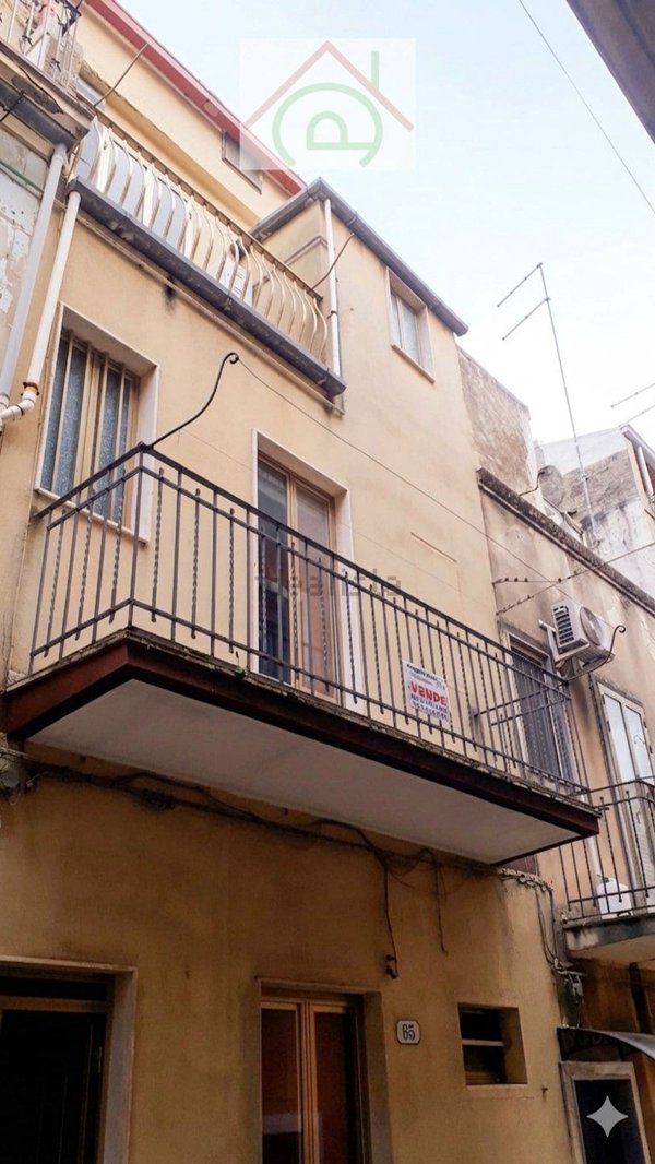 pentavano in vendita a Ragusa