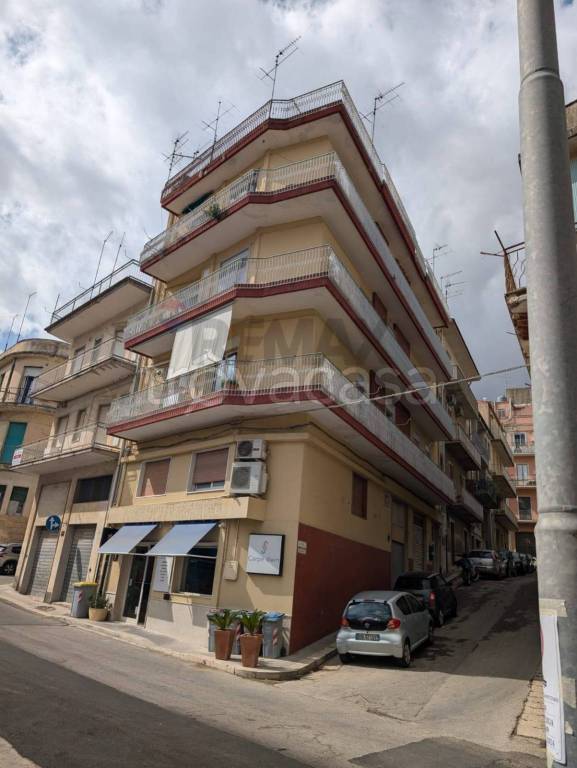 appartamento in vendita a Ragusa in zona Ragusa Centro