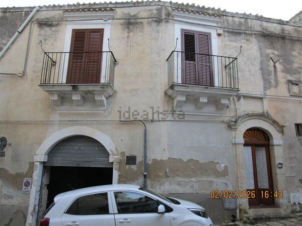 casa indipendente in vendita a Ragusa in zona Ibla