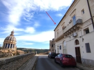 casa indipendente in vendita a Ragusa in zona Ibla