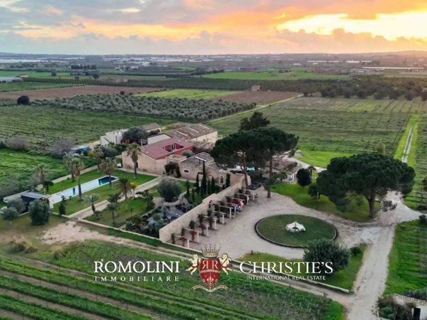 casa indipendente in vendita a Ragusa in zona Ibla