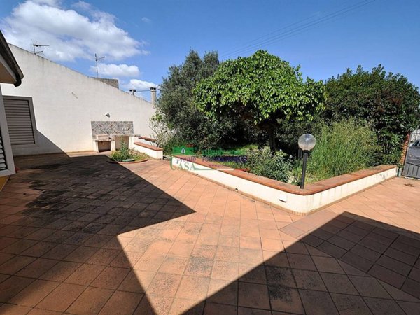 casa indipendente in vendita a Ragusa in zona Marina