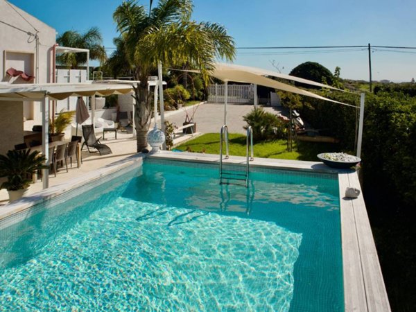 casa indipendente in vendita a Ragusa in zona Marina