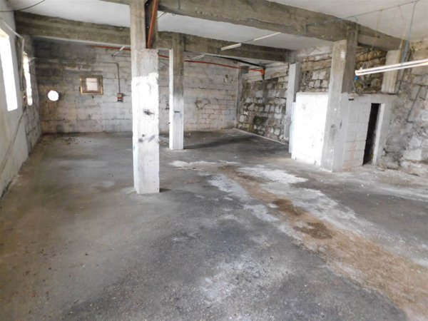 locale di sgombero in vendita a Ragusa in zona Ragusa Centro