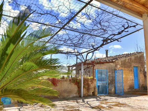 casa indipendente in vendita a Ragusa in zona San Giacomo / Bellocozzo