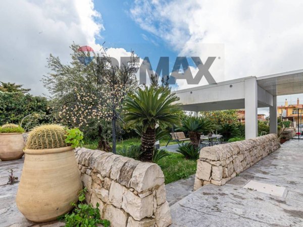 casa indipendente in vendita a Ragusa in zona Punta Braccetto