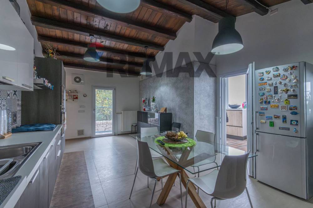 casa indipendente in vendita a Ragusa