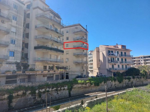 appartamento in vendita a Ragusa in zona Ragusa Centro