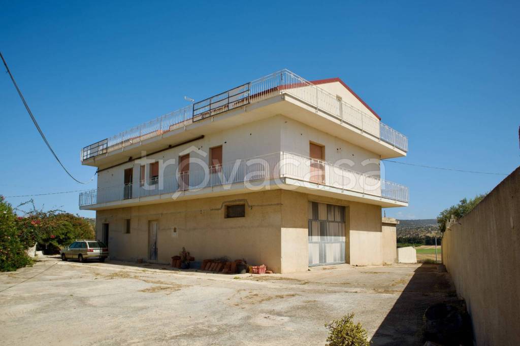 villa in vendita a Ragusa in zona Marina