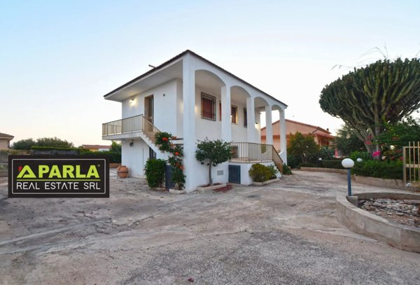 casa indipendente in vendita a Ragusa in zona Cerasella
