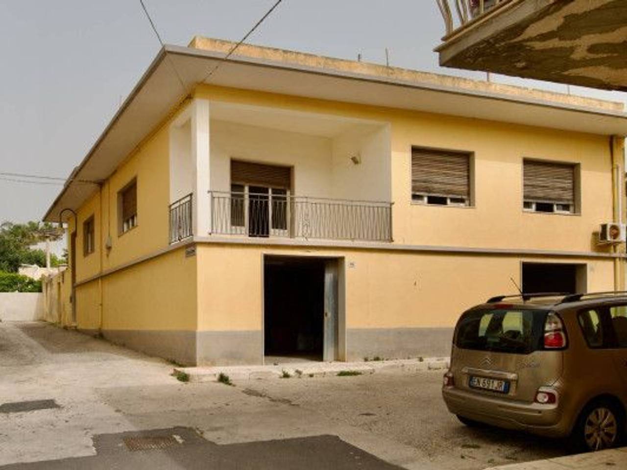 casa indipendente in vendita a Ragusa in zona Marina