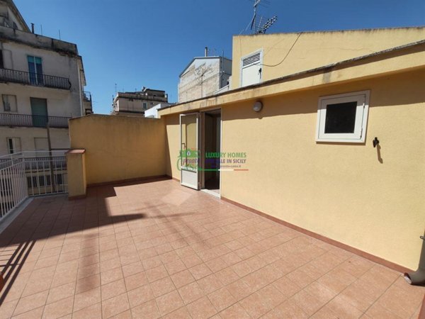 casa indipendente in vendita a Ragusa in zona Ibla