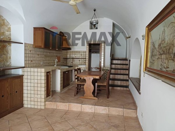 casa indipendente in vendita a Ragusa in zona Ibla