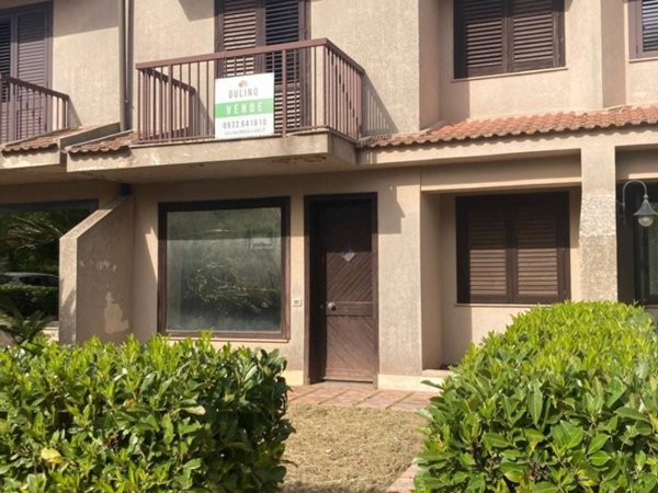 casa indipendente in vendita a Ragusa