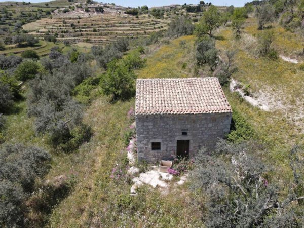 casa indipendente in vendita a Ragusa in zona San Giacomo / Bellocozzo