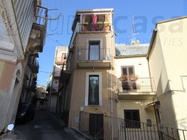 casa indipendente in vendita a Ragusa in zona Ibla