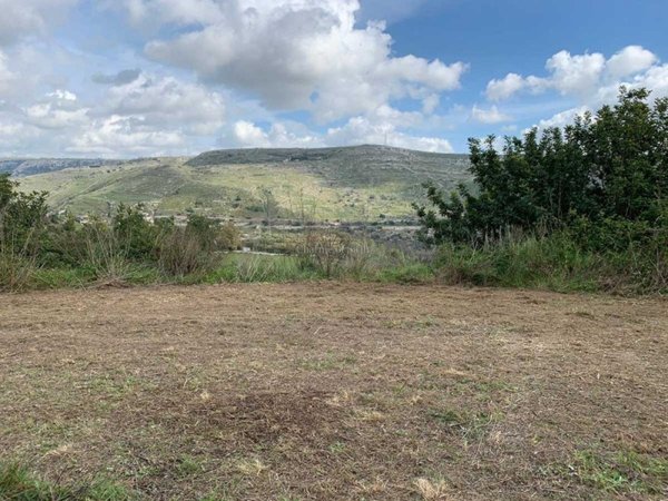 terreno edificabile in vendita a Ragusa in zona Pizzillo