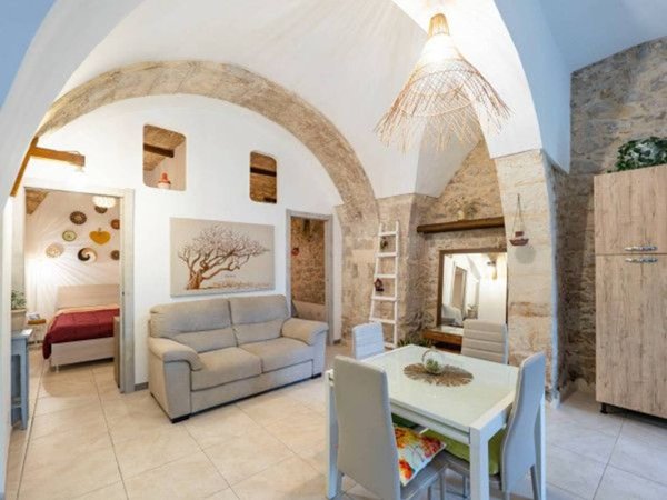casa indipendente in vendita a Ragusa in zona Ibla