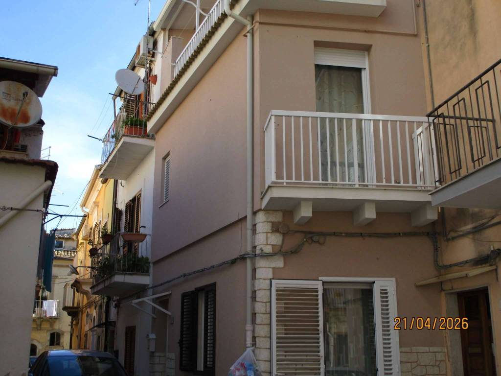 casa indipendente in vendita a Ragusa in zona Ibla