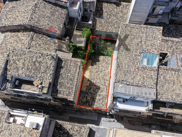 casa indipendente in vendita a Ragusa in zona Ragusa Centro