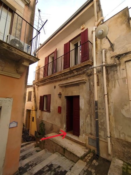 casa indipendente in vendita a Ragusa in zona Ibla