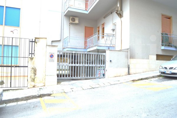 locale di sgombero in vendita a Ragusa