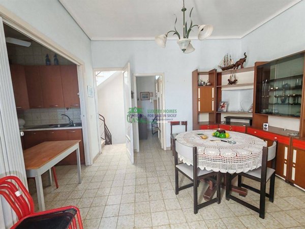 casa indipendente in vendita a Ragusa in zona Ragusa Centro