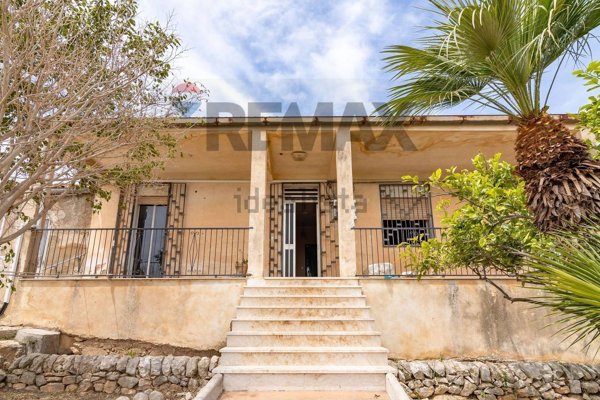 villa in vendita a Ragusa in zona Donnafugata