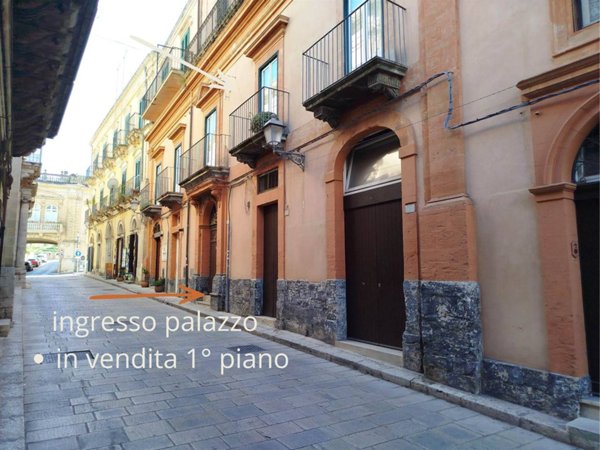 appartamento in vendita a Ragusa in zona Ibla