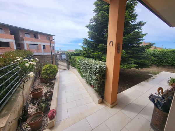casa indipendente in vendita a Ragusa
