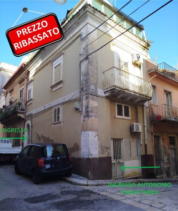 casa indipendente in vendita a Ragusa in zona Ragusa Centro