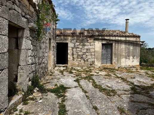 casale in vendita a Ragusa in zona San Giacomo / Bellocozzo