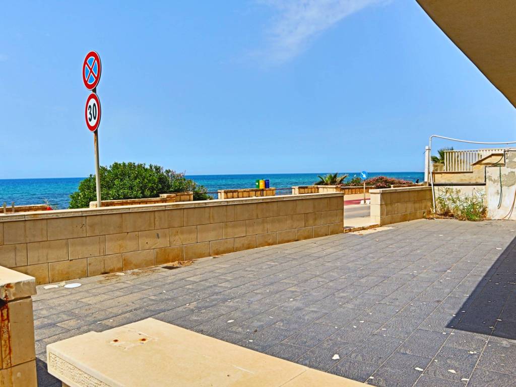 negozio in vendita a Ragusa in zona Marina