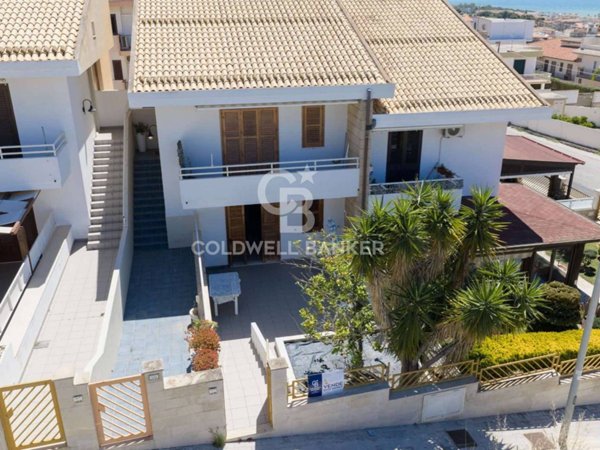 appartamento in vendita a Ragusa in zona Marina