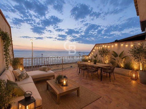 casa indipendente in vendita a Ragusa in zona Marina