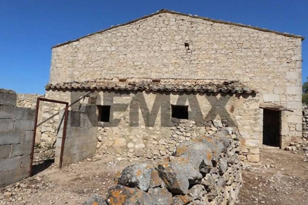 casa indipendente in vendita a Ragusa