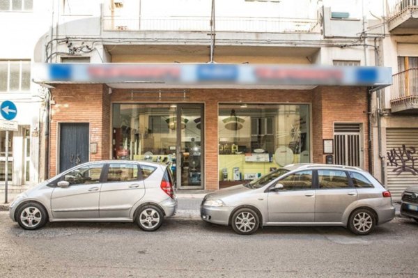 negozio in vendita a Ragusa in zona Ragusa Centro