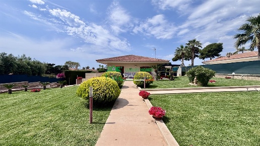 casa indipendente in vendita a Ragusa in zona Marina