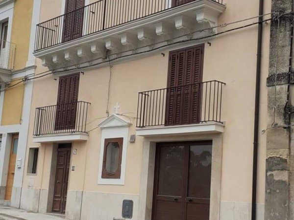 casa indipendente in vendita a Ragusa in zona Ibla