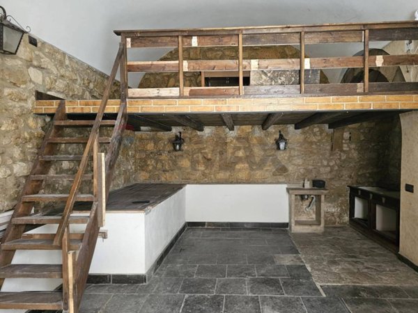 casa indipendente in vendita a Ragusa in zona Ibla