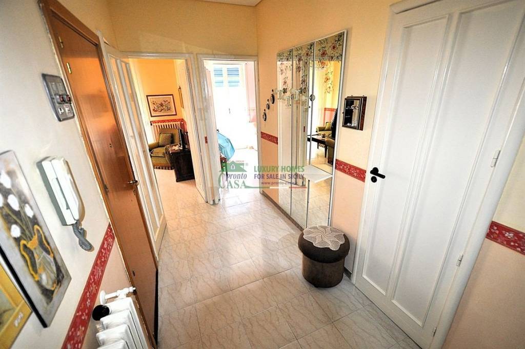 appartamento in vendita a Ragusa in zona Ragusa Centro