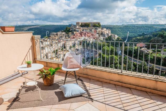 casa indipendente in vendita a Ragusa in zona Ragusa Centro