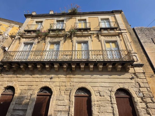 villa in vendita a Ragusa in zona Ibla