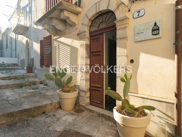 casa indipendente in vendita a Ragusa in zona Ibla